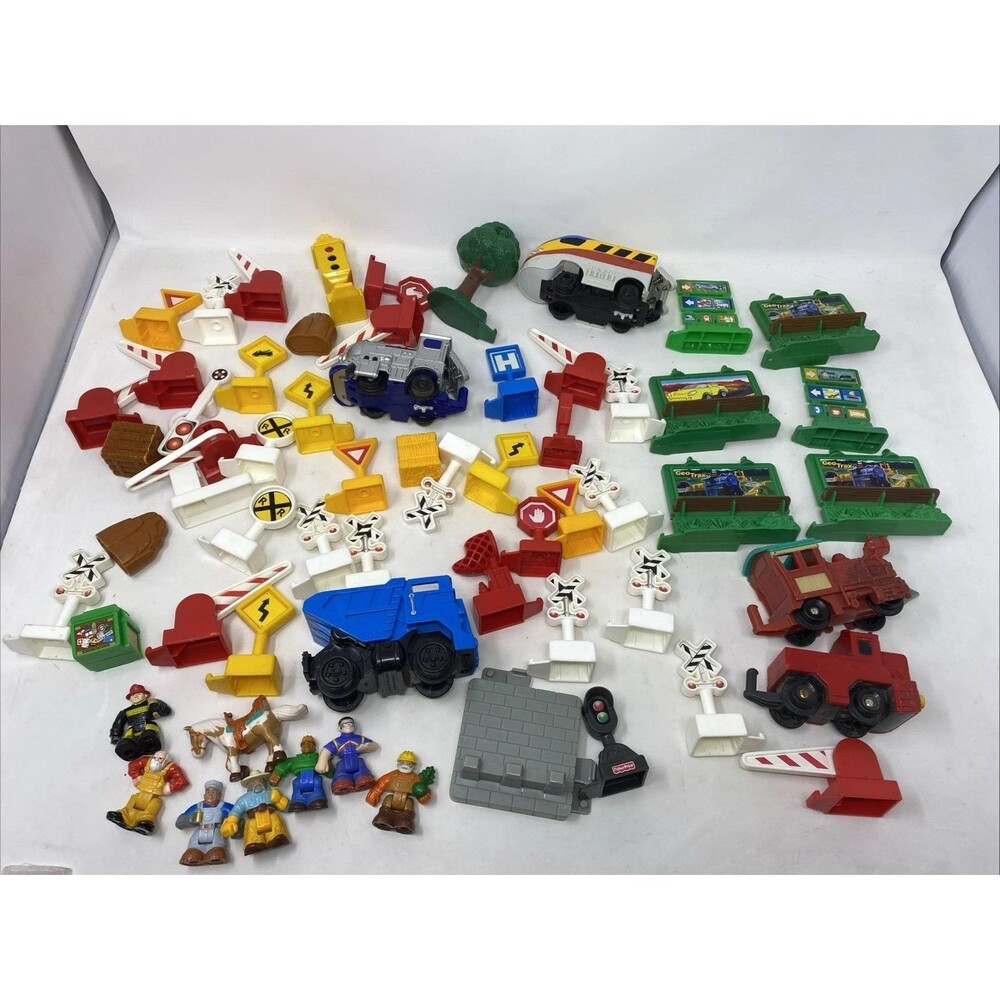 GeoTrax Fisher Price Replacement Parts Lot of Figures Crates Signs Tree Men toy